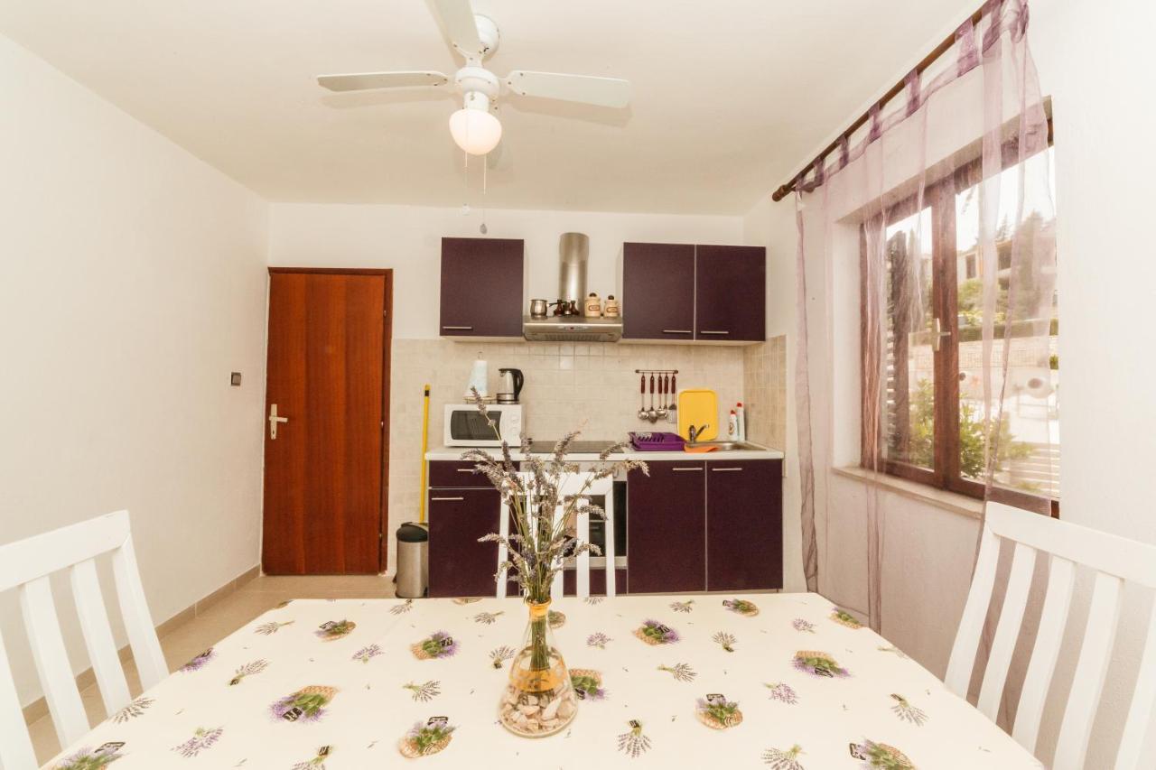 Apartments Fedrigo Sutivan Bagian luar foto